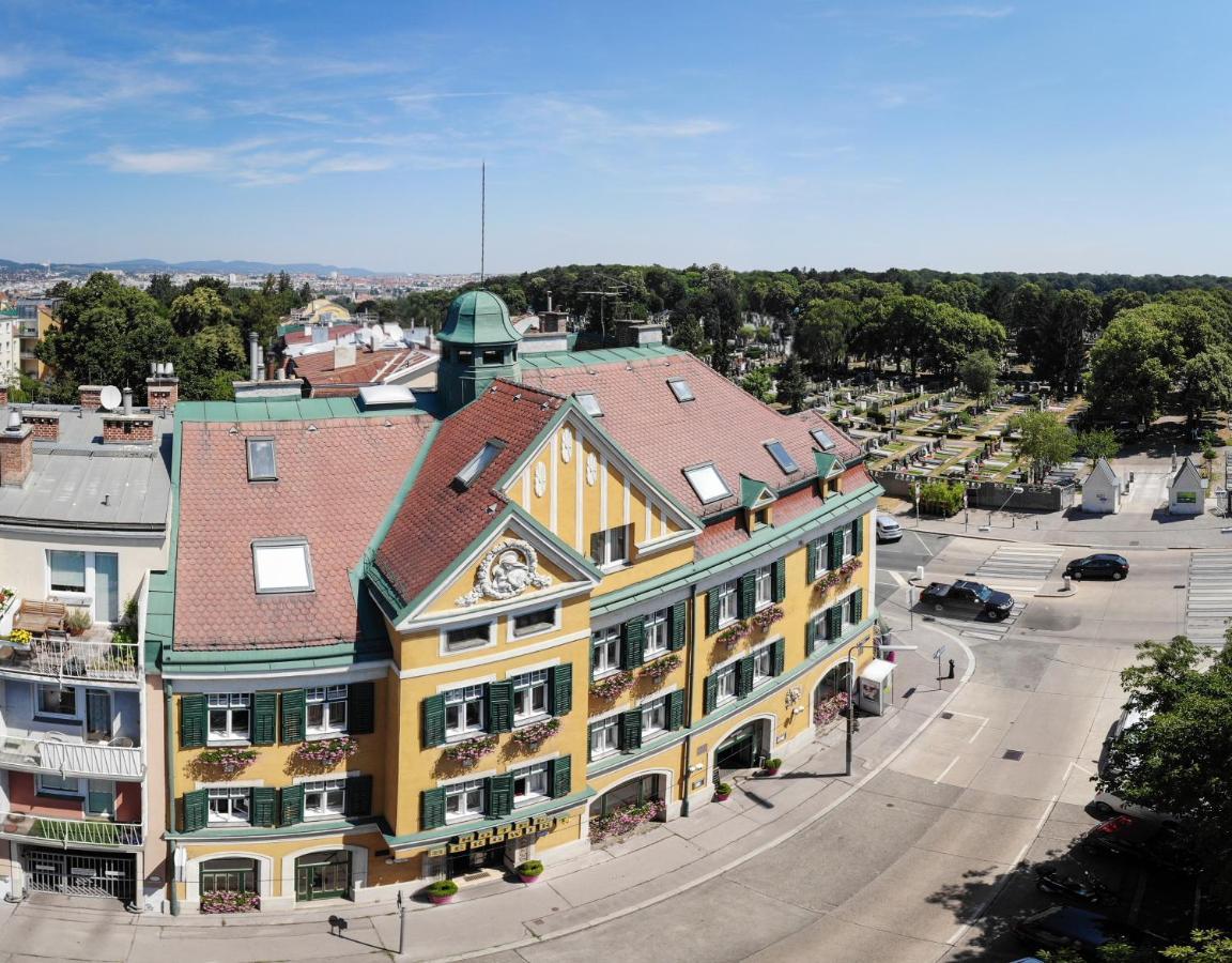 Hotel Bergwirt Schonbrunn Vienna Exterior photo